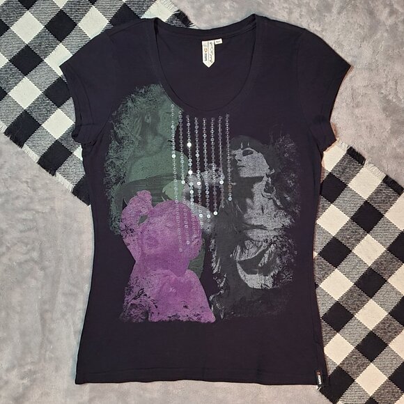 L | Garcia | Graphic Sequin Pop Short Sleeved T-Shirt - Picture 1 of 5